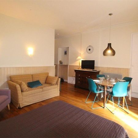 Studio Au Centre Avec Ascenseur Et Animaux Admis - Fr-1-313-163 Bagneres-de-Luchon Bagian luar foto